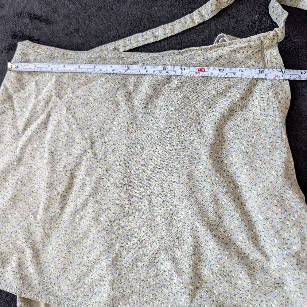 Brandy Melville Floral Genevieve Green Wrap Skirt One Size Clean Girl Coquette image 8
